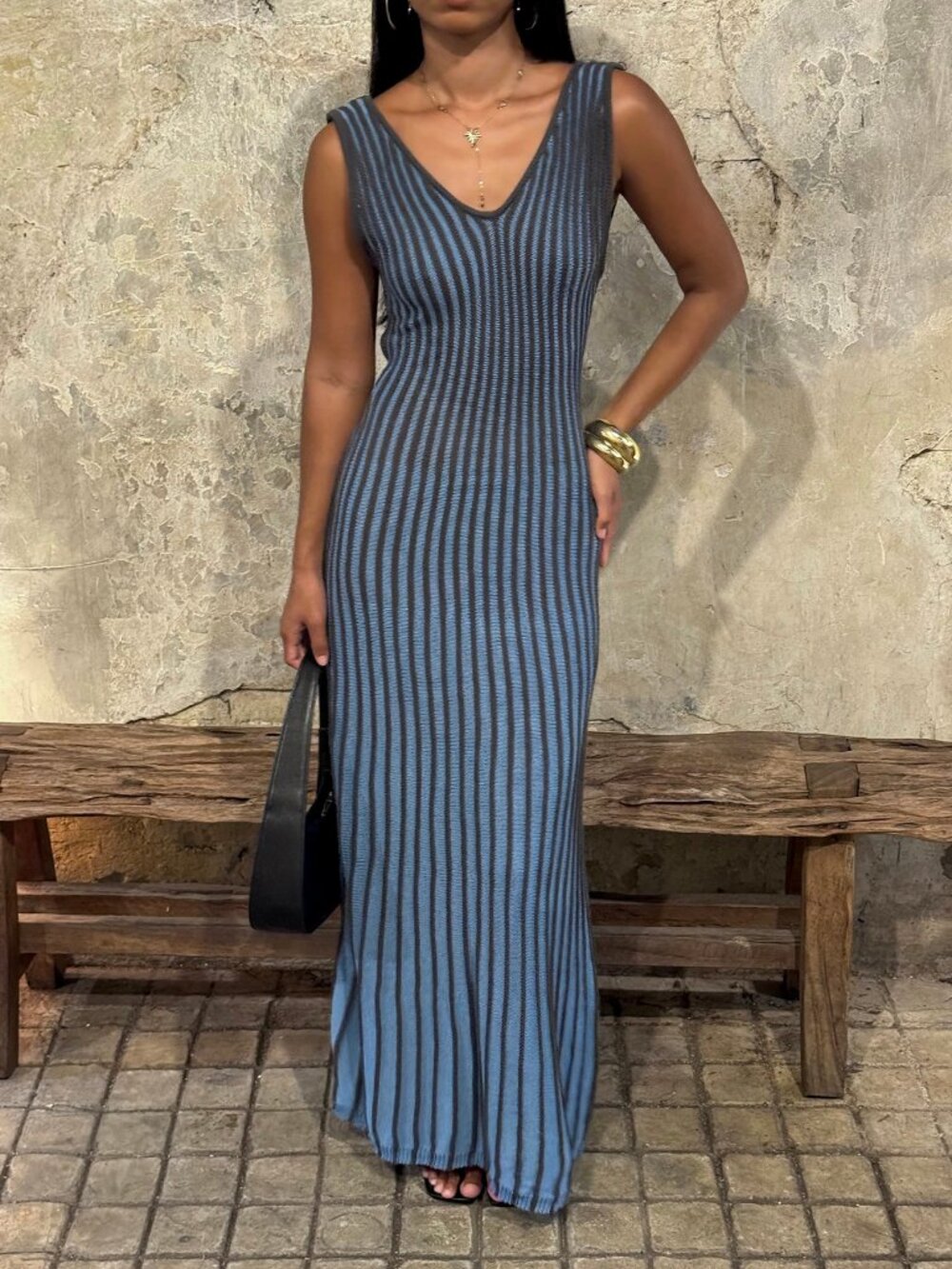 Blue Elegant Women's Striped Knit Long V-Neck Dress - Picture 6 of 7